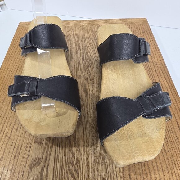 AKAISHI Shoes Womens Size 7 Black Sandals Slide Adjustable Straps Comfort Wedge - Picture 2 of 10